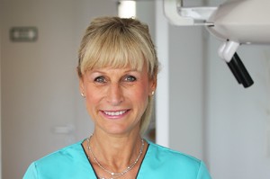 Dr. Martine Zisserman